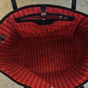 Black and Red Tote Bag With Wallet